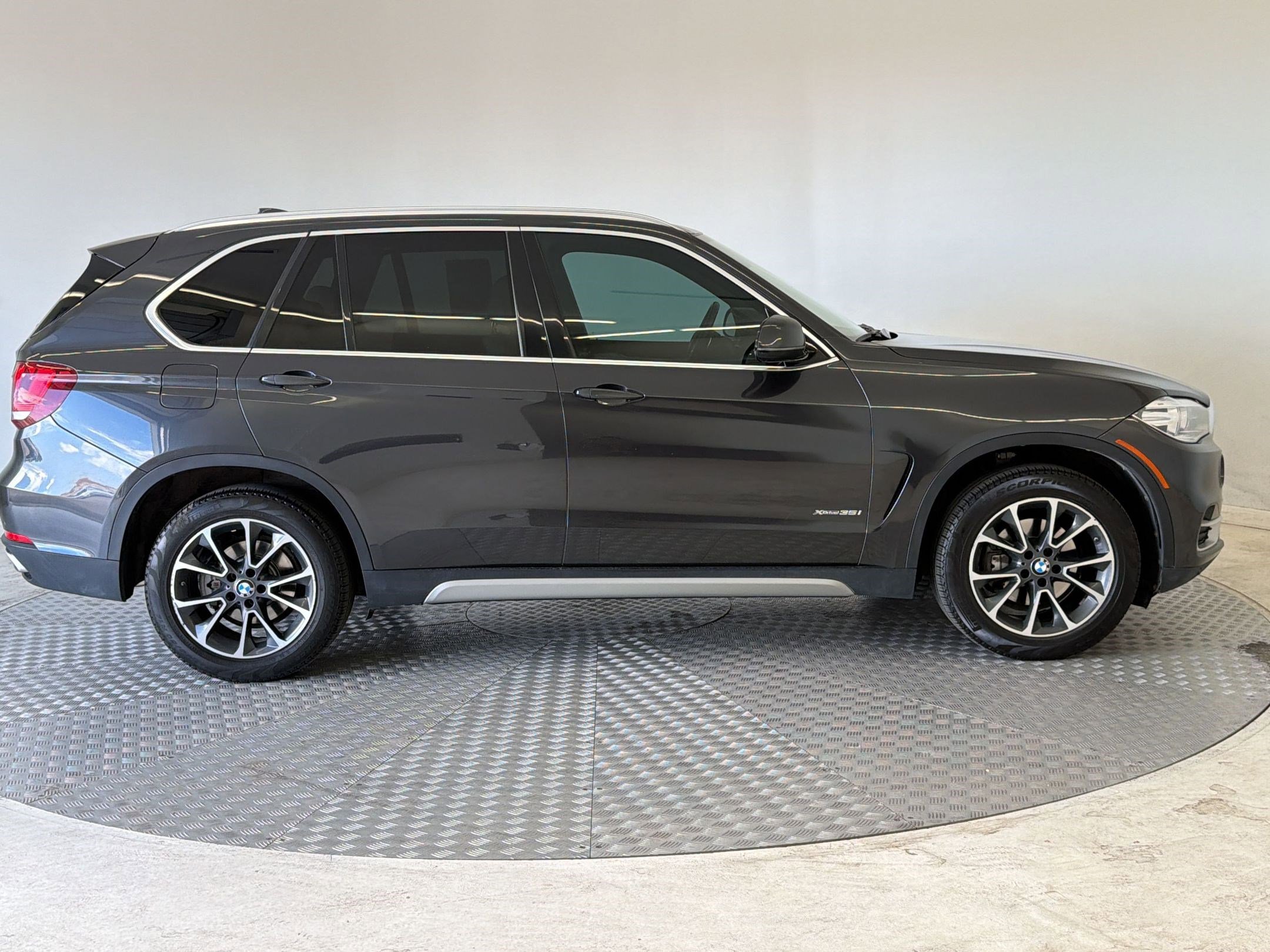 Used 2018 BMW X5 xDrive35i AWD/4WD image 8
