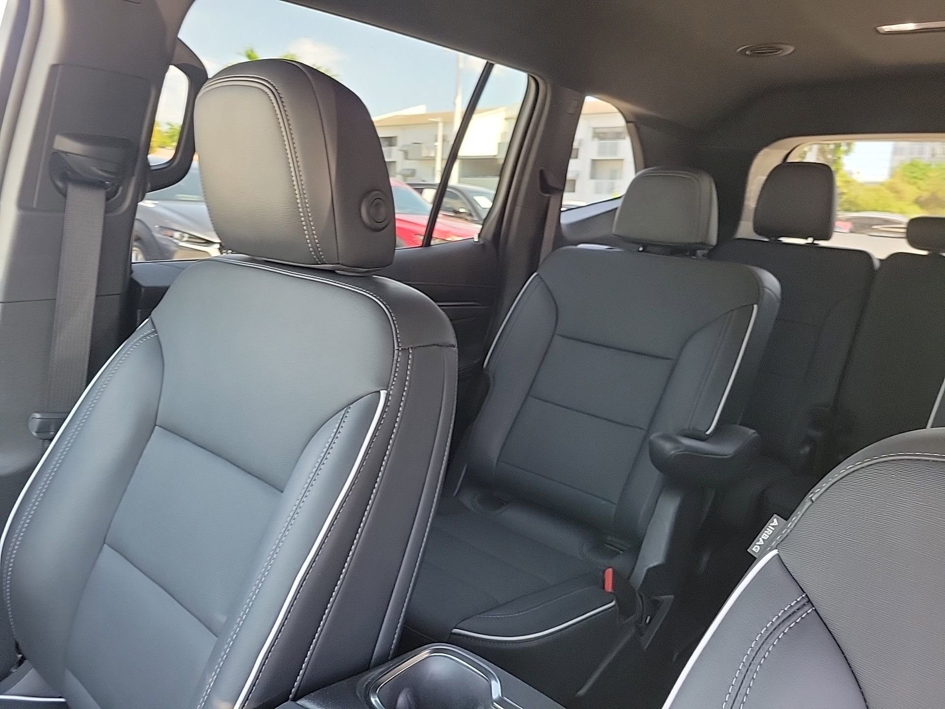 Used 2025 Buick Enclave Preferred FWD image 30