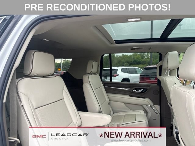 Used 2022 GMC Yukon XL Denali AWD/4WD image 9
