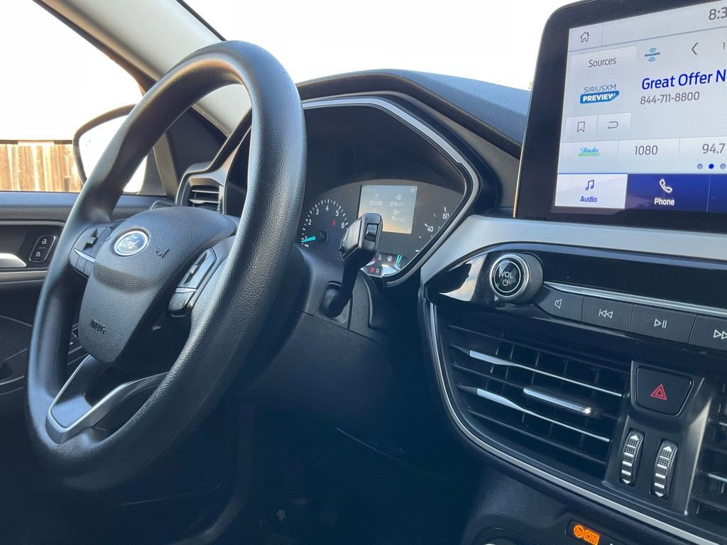 Used 2021 Ford Escape SE image 39