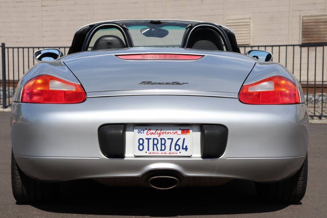 Used 2002 Porsche Boxster RWD image 8