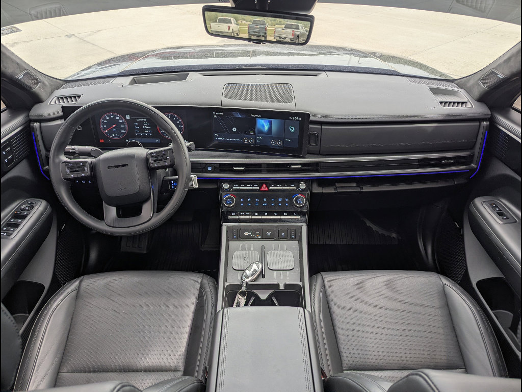 Used 2025 Hyundai Santa Fe Calligraphy AWD/4WD image 25