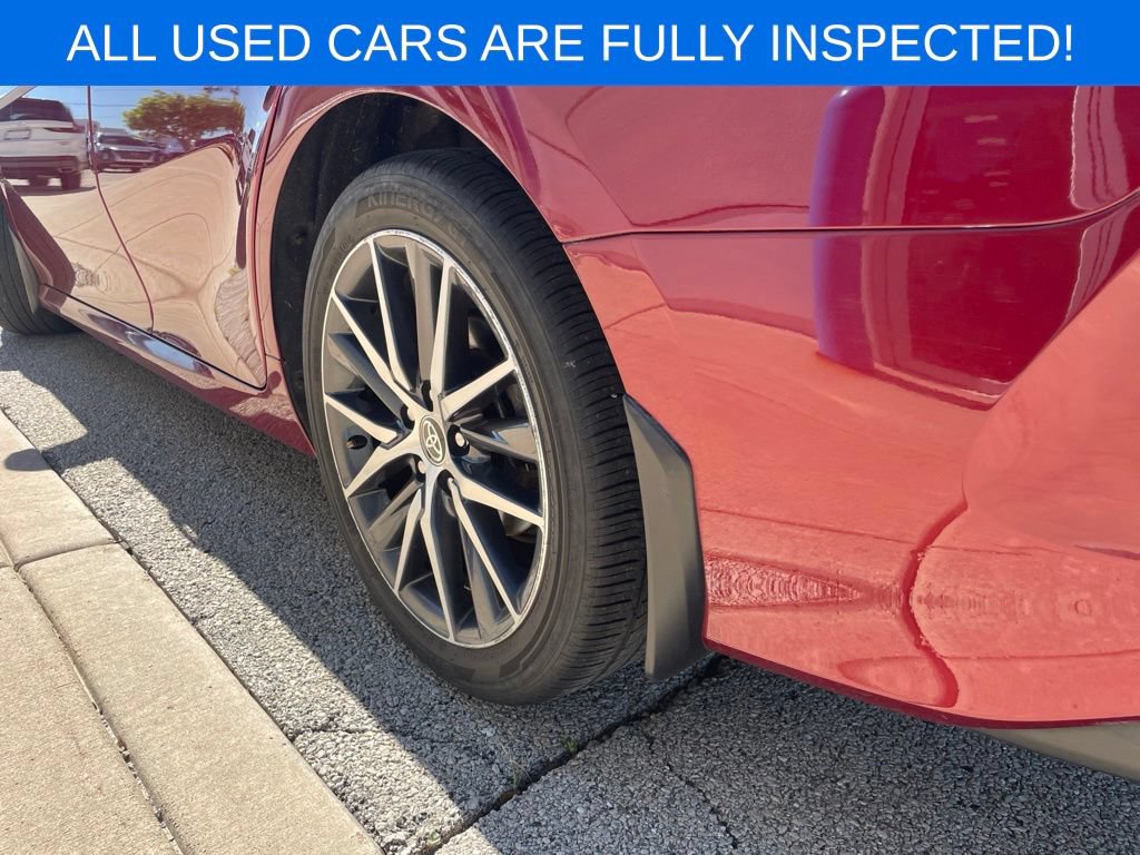 Used 2022 Toyota Camry XLE FWD image 16
