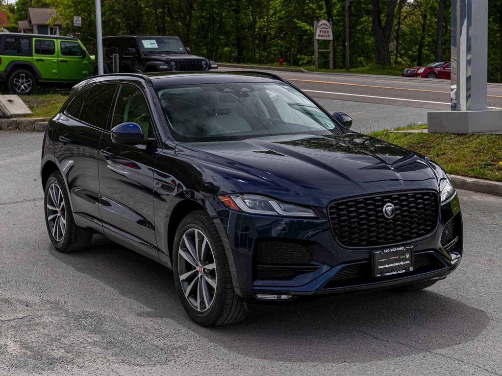 Used 2022 Jaguar F-PACE S AWD/4WD image 3