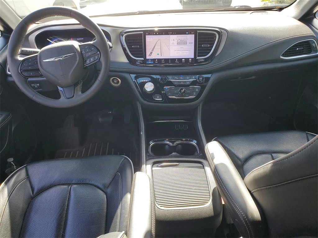 Used 2022 Chrysler Pacifica Limited w/ S Appearance Package image 14
