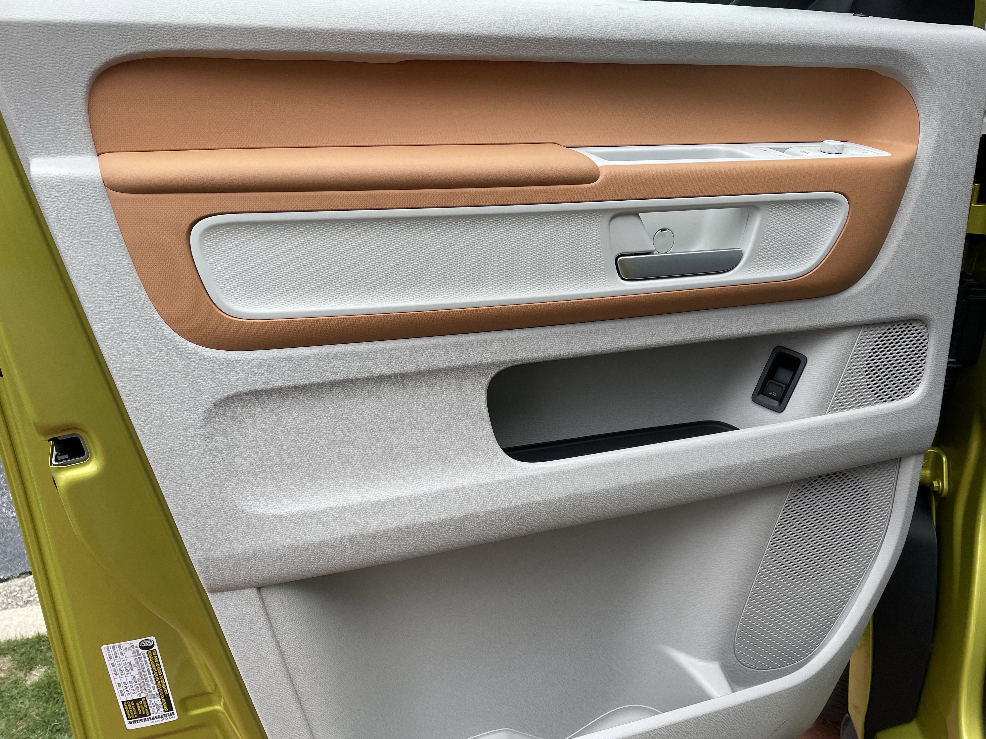 New 2025 Volkswagen ID. Buzz 1st Edition image 14