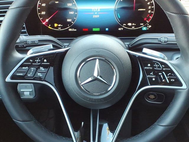 Used 2025 Mercedes-Benz GLE 450e 4MATIC image 8