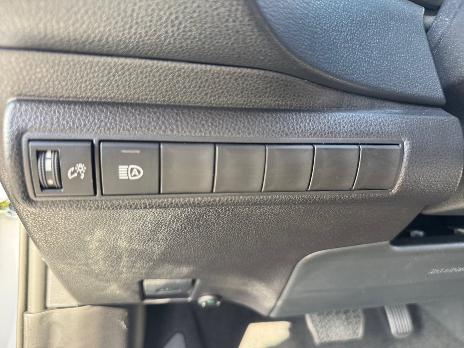 New 2027 Toyota Corolla SE FWD image 18