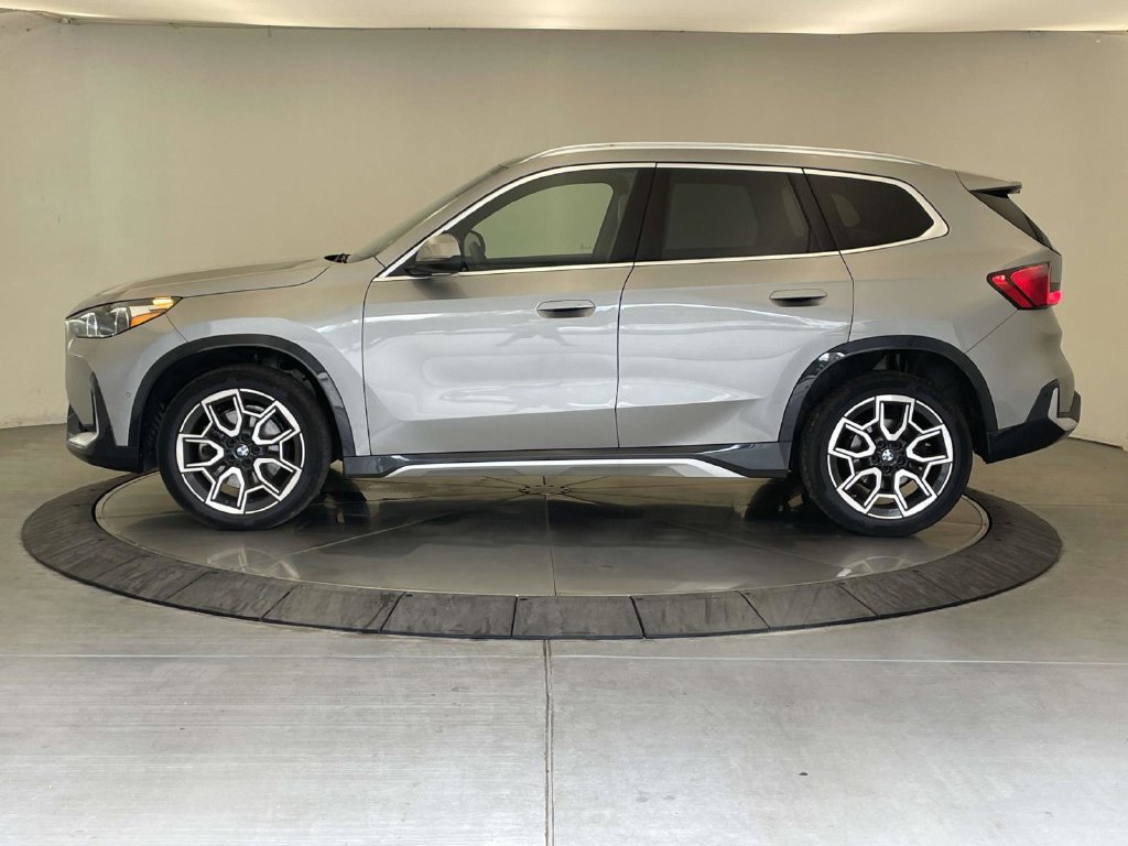 Used 2025 BMW X1 xDrive28i w/ Convenience Package AWD/4WD image 2