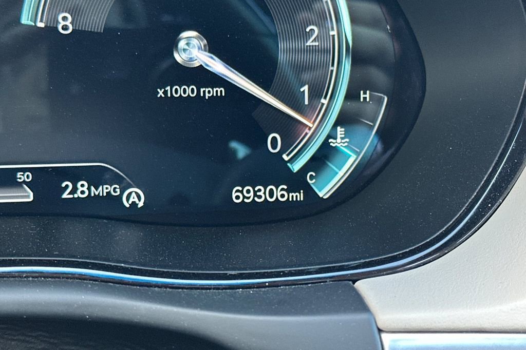 Used 2022 Genesis GV70 3.5T Sport w/ Sport Prestige Package image 29