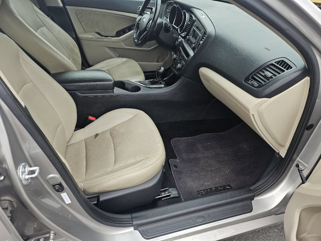 Used 2012 Kia Optima EX FWD image 15