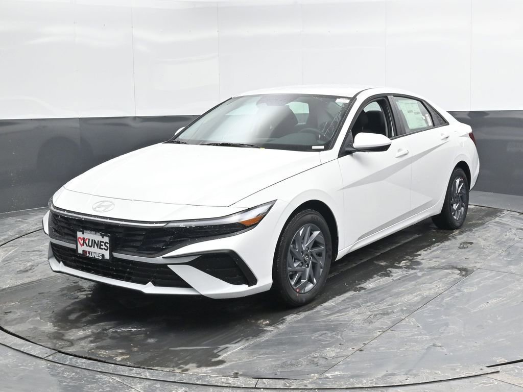 New 2026 Hyundai Elantra Blue image 5