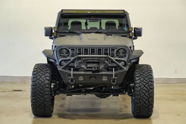 Used 2025 Jeep Gladiator Sport AWD/4WD image 25