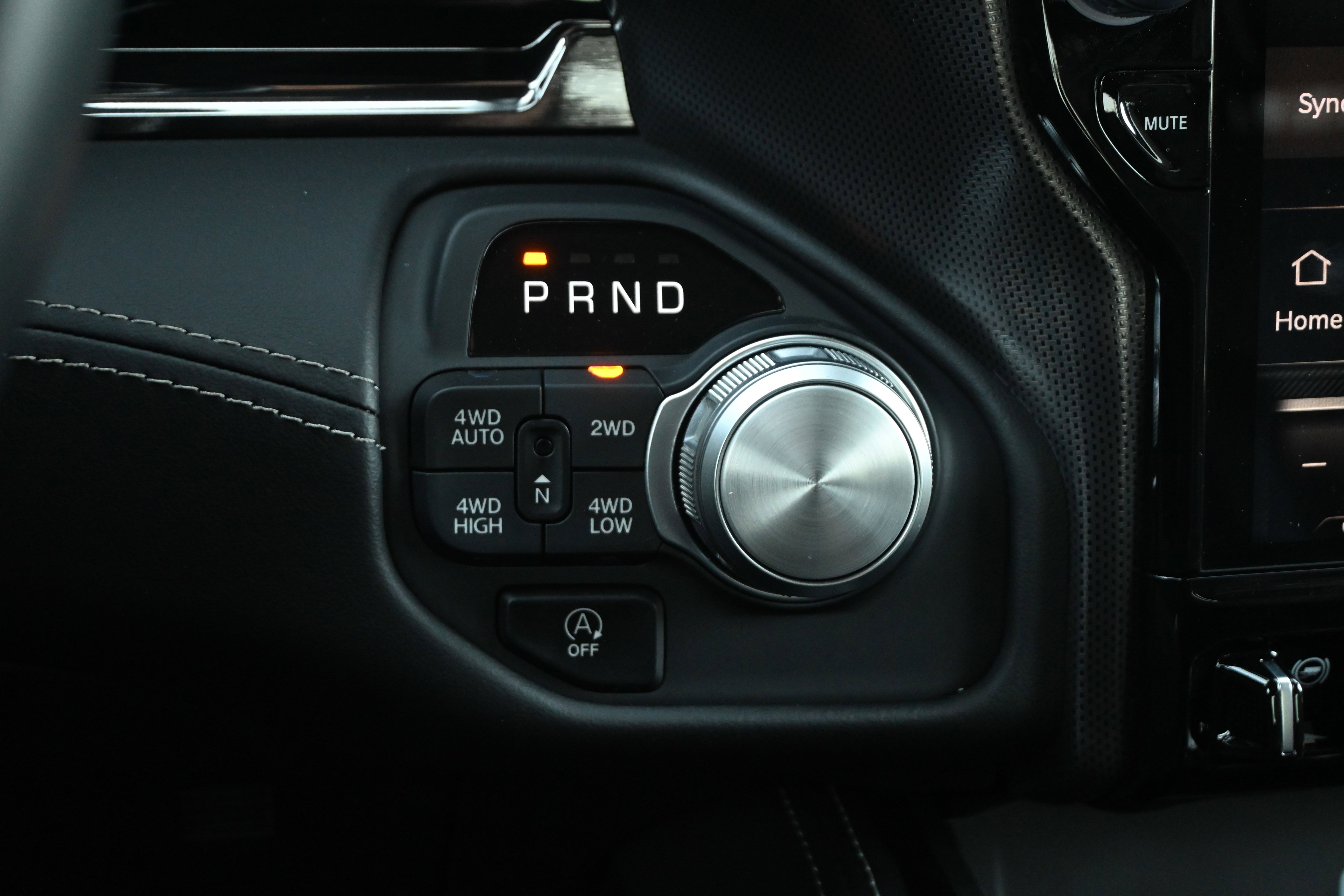 Used 2025 RAM 1500 Limited AWD/4WD image 25