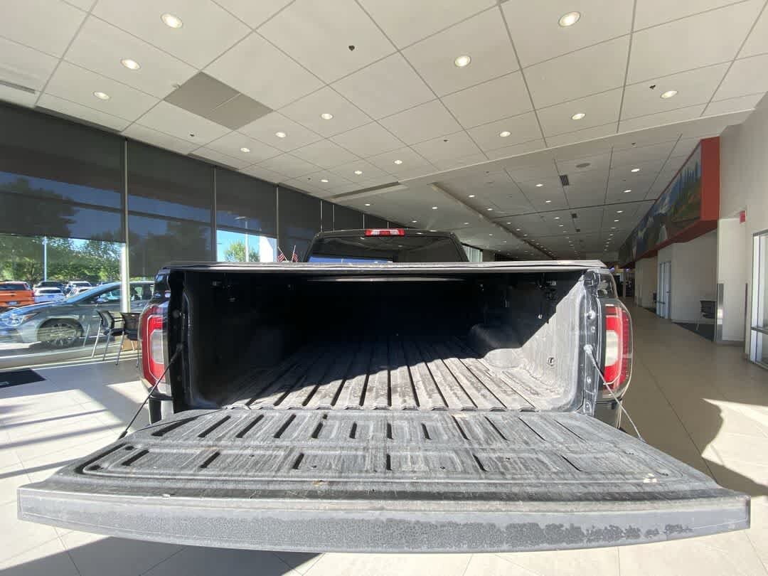 Used 2018 GMC Sierra 1500 SLT w/ SLT Premium Package AWD/4WD image 25
