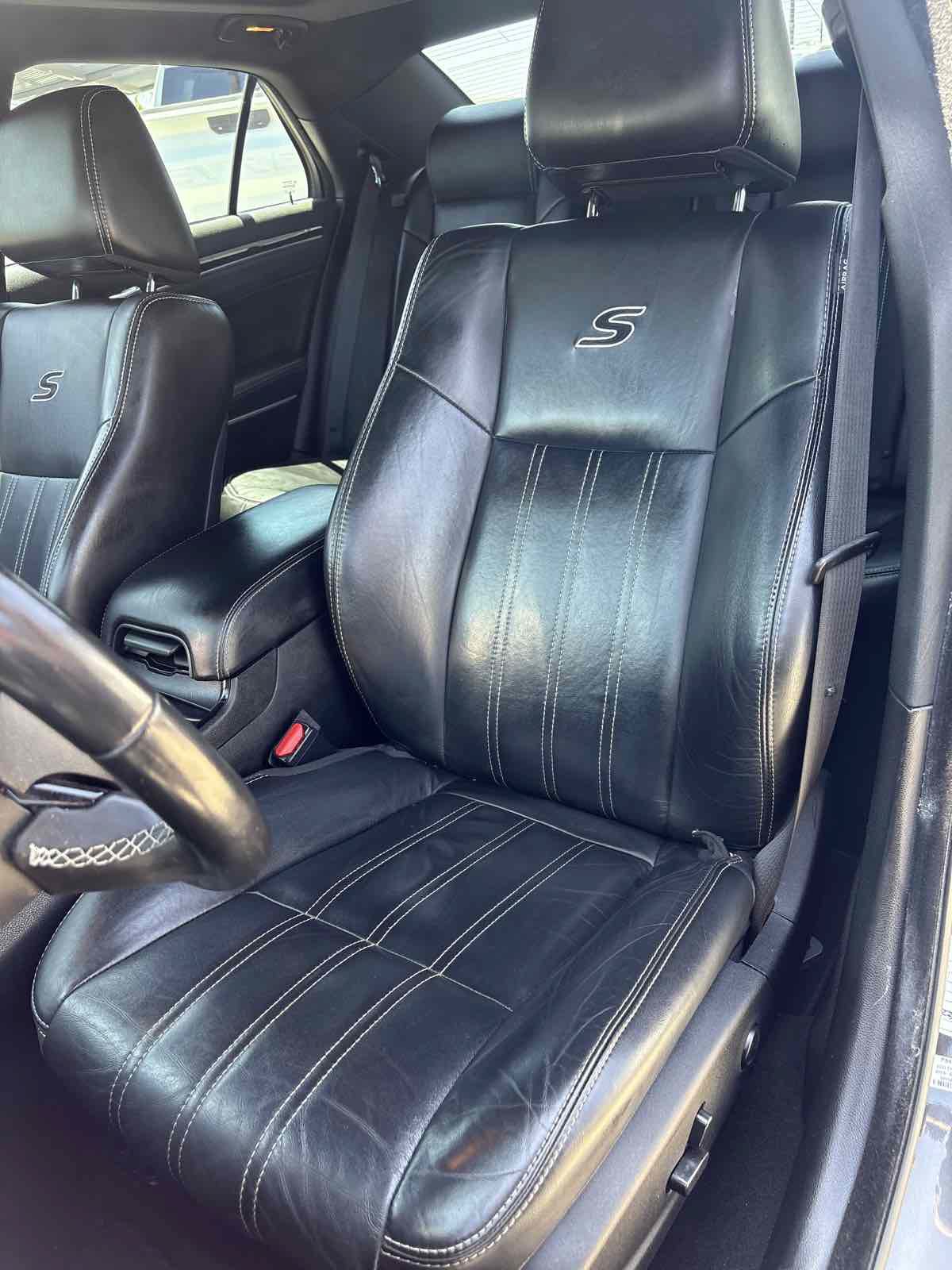 Used 2021 Chrysler 300 S RWD image 11