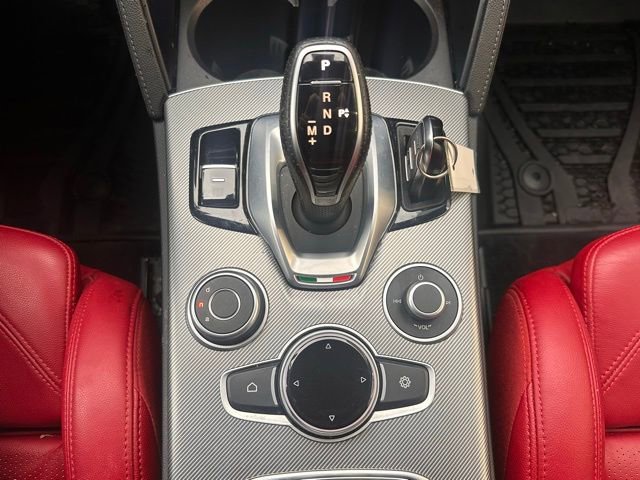 Used 2022 Alfa Romeo Stelvio Veloce AWD/4WD image 15