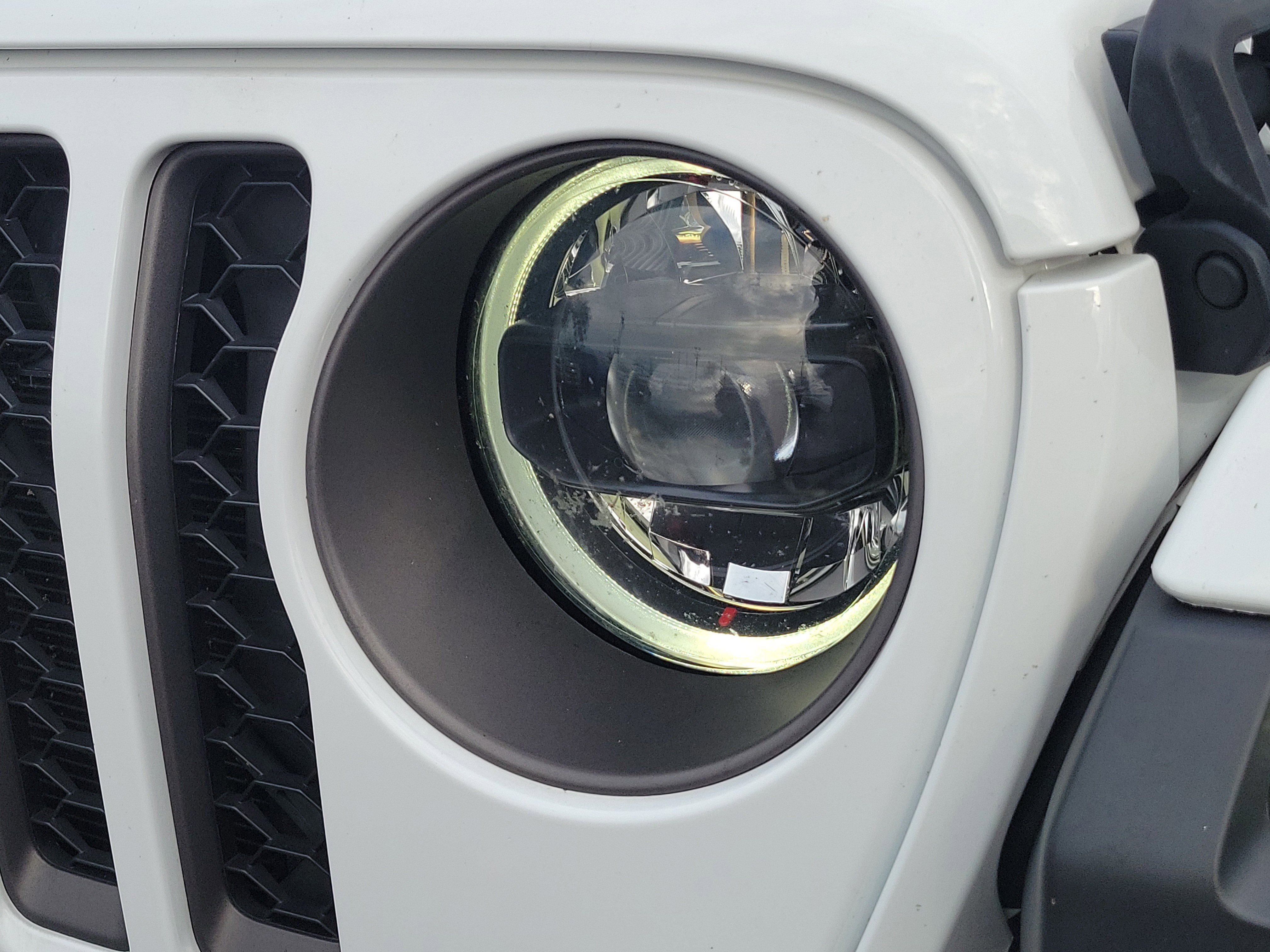 Used 2023 Jeep Gladiator Rubicon w/ LED Lighting Group image 9