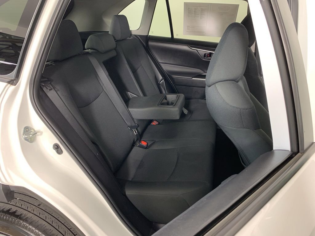 Used 2024 Toyota RAV4 LE image 34