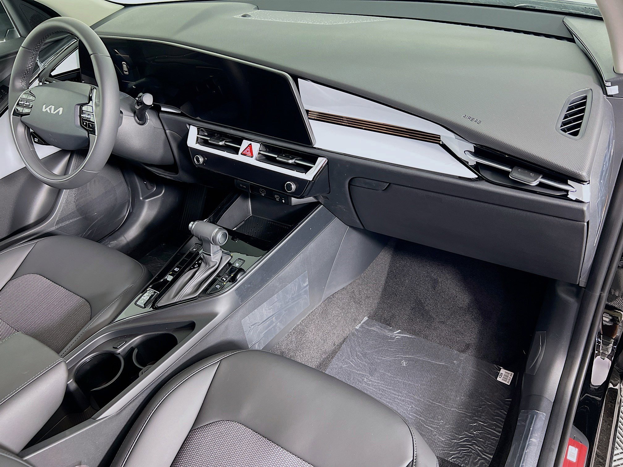 New 2025 Kia Niro EX image 22