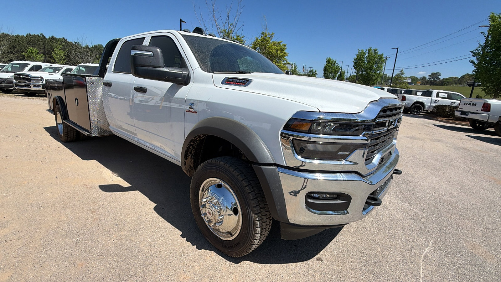 New 2026 RAM 4500 Tradesman w/ Chrome Appearance Group AWD/4WD image 5