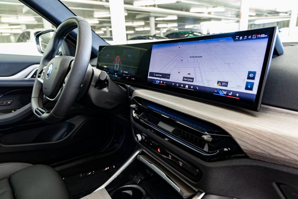 Certified 2025 BMW i4 eDrive40 image 29