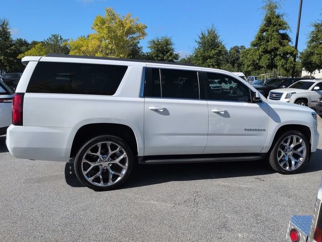 Used 2018 Chevrolet Suburban LS RWD image 3