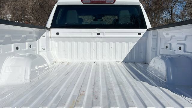 Used 2025 Chevrolet Silverado 1500 W/T image 21