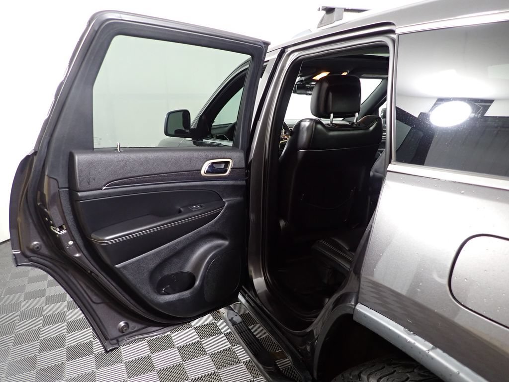 Used 2014 Jeep Grand Cherokee Limited w/ Trailer Tow Group IV AWD/4WD image 32