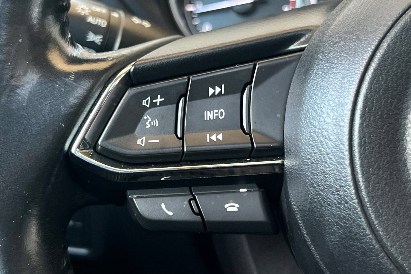 Used 2018 MAZDA CX-5 Touring w/ Preferred Equipment Package AWD/4WD image 30