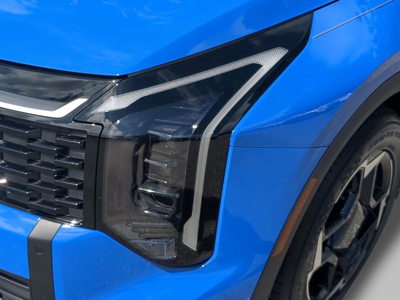 New 2026 Kia Sportage EX w/ EX Panorama Roof Package image 9