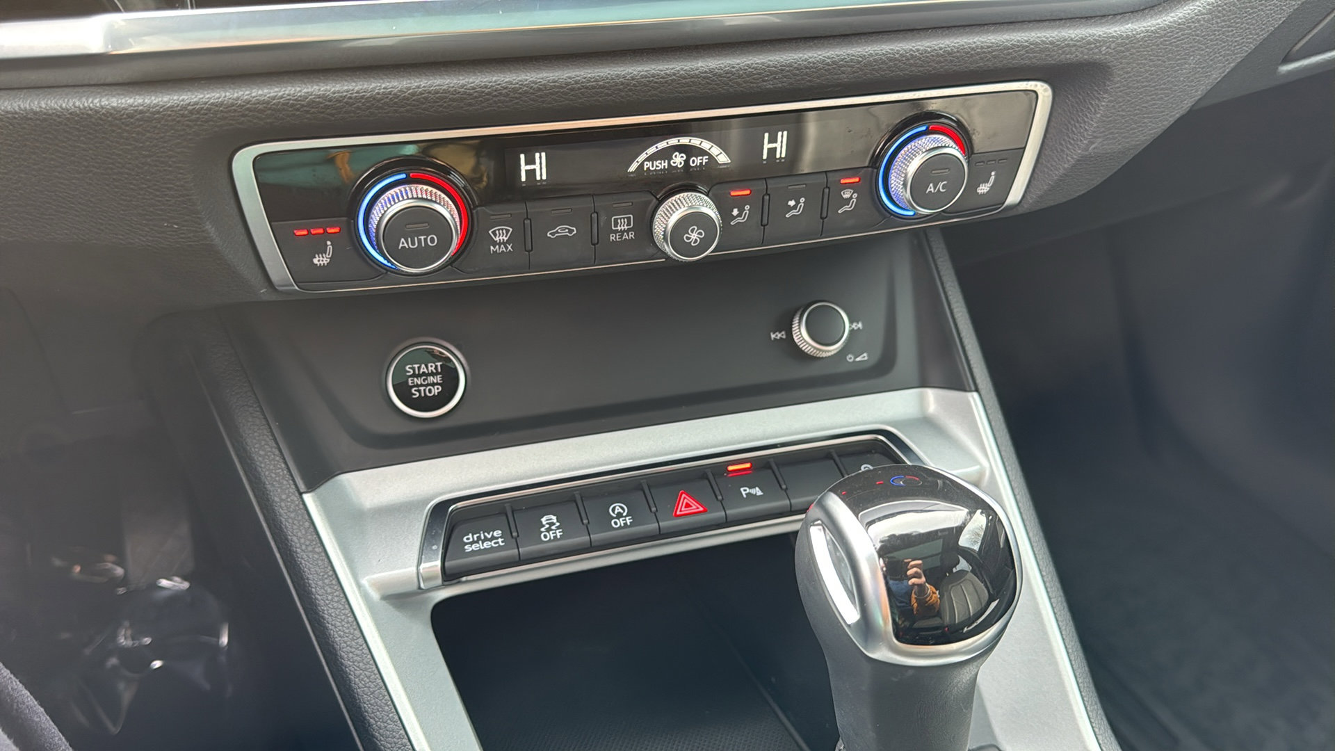 Used 2021 Audi Q3 2.0T Premium w/ Convenience Package image 22