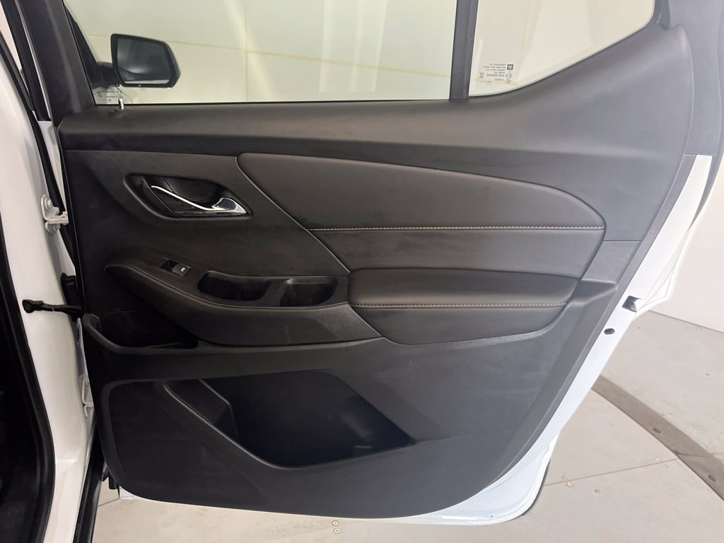 Used 2020 Chevrolet Traverse LS FWD image 29