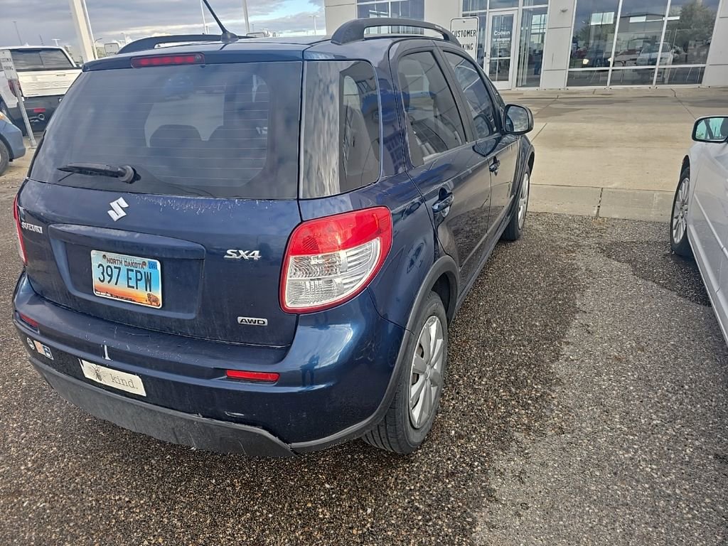 Used 2010 Suzuki SX4 AWD Hatchback image 5