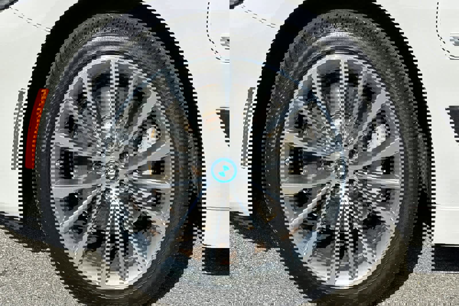 Certified 2023 BMW 530e w/ Convenience Package image 33