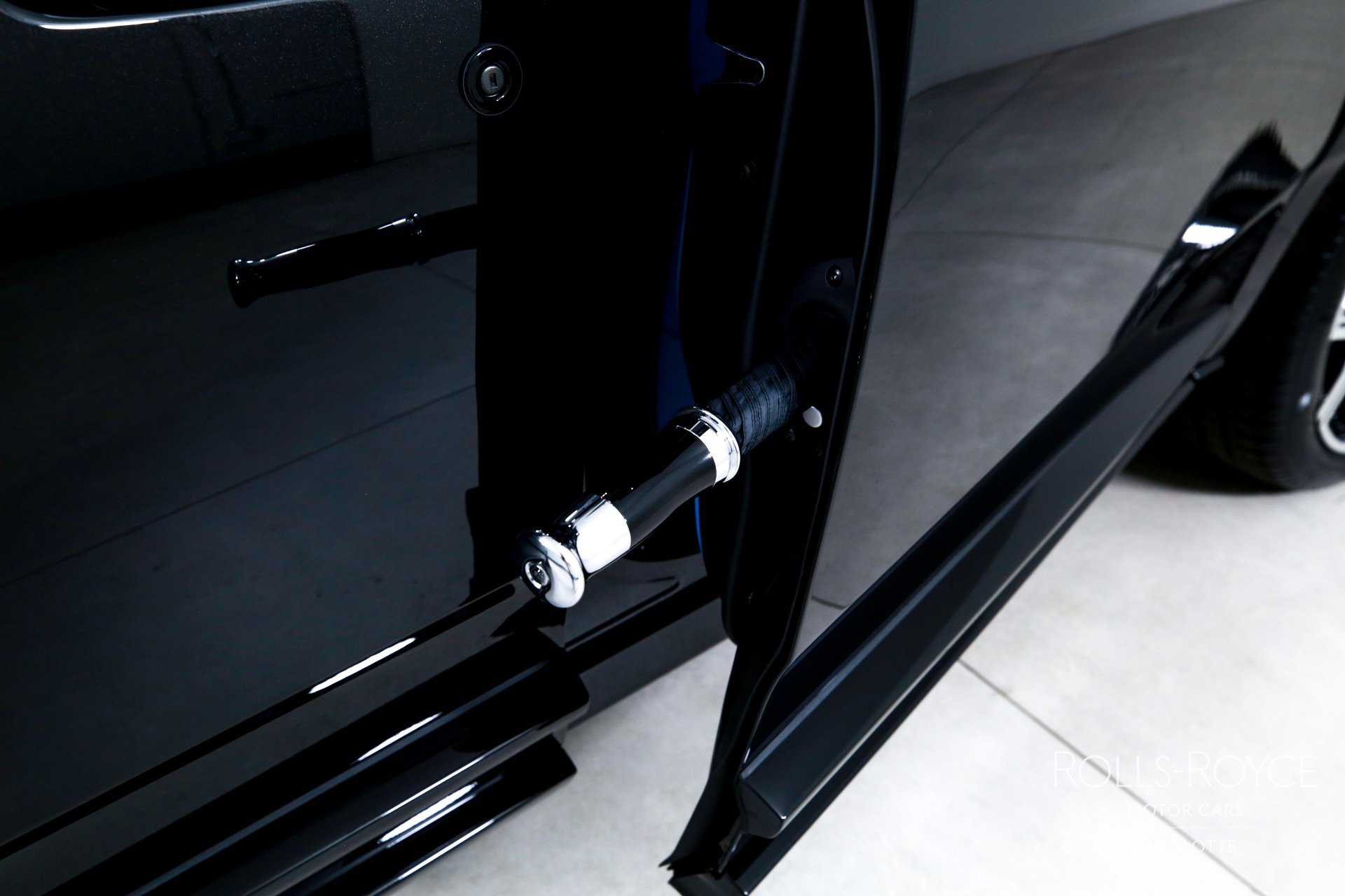 New 2026 Rolls-Royce Cullinan Black Badge image 23