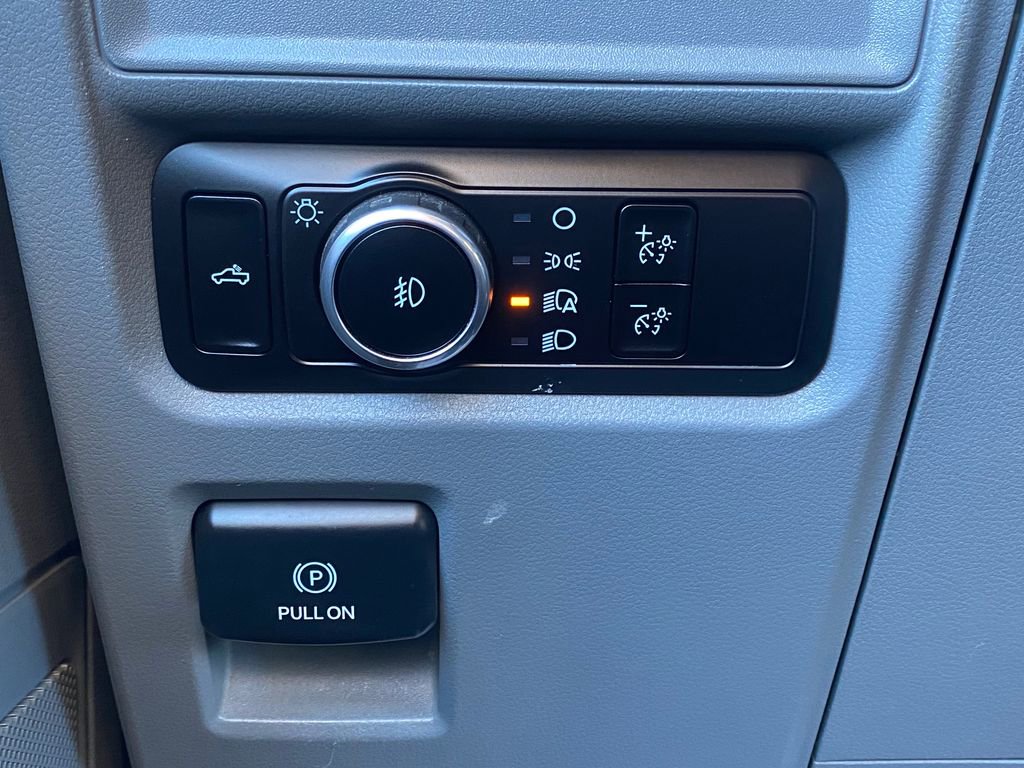 Used 2023 Ford F150 XLT w/ XTR Package image 25