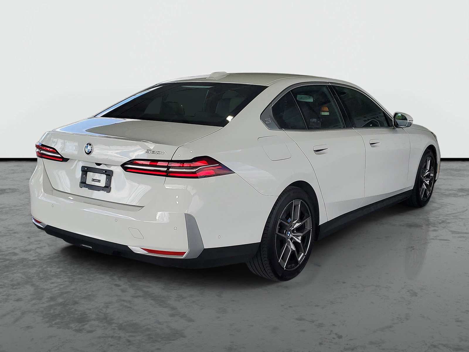 Used 2026 BMW 530i RWD image 2