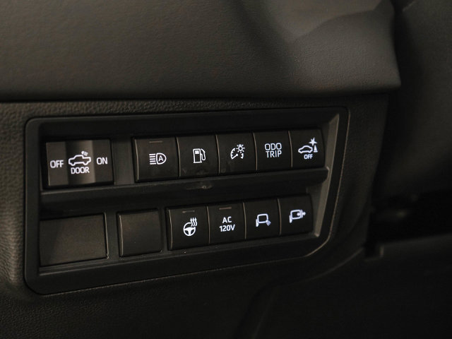 Used 2022 Toyota Tundra Platinum AWD/4WD image 26