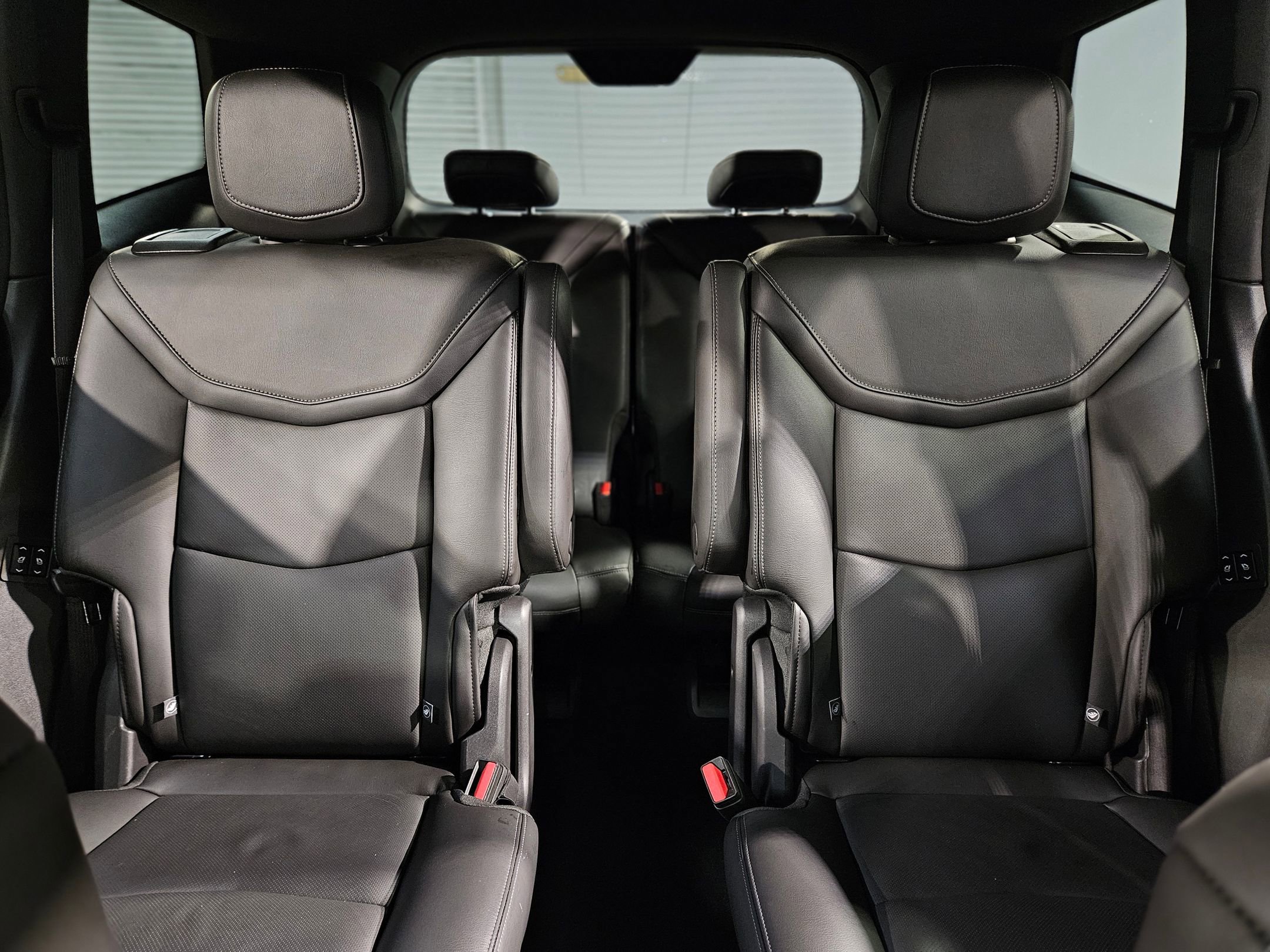 Used 2025 Cadillac XT6 Premium Luxury image 13