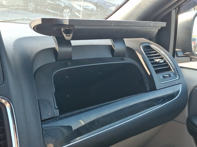 Used 2019 Dodge Grand Caravan SXT FWD image 27