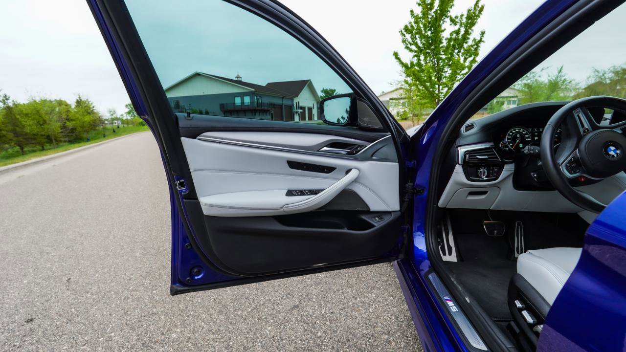 Used 2019 BMW M5 w/ Executive Package AWD/4WD image 28