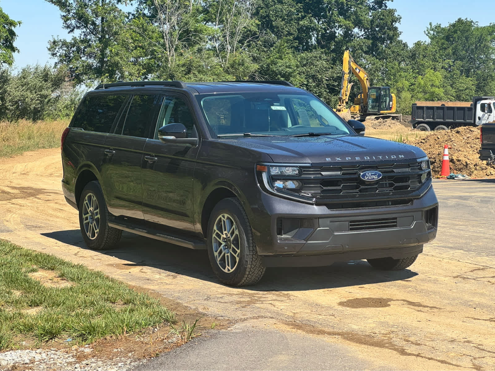 New 2026 Ford Expedition Max Active AWD/4WD image 2
