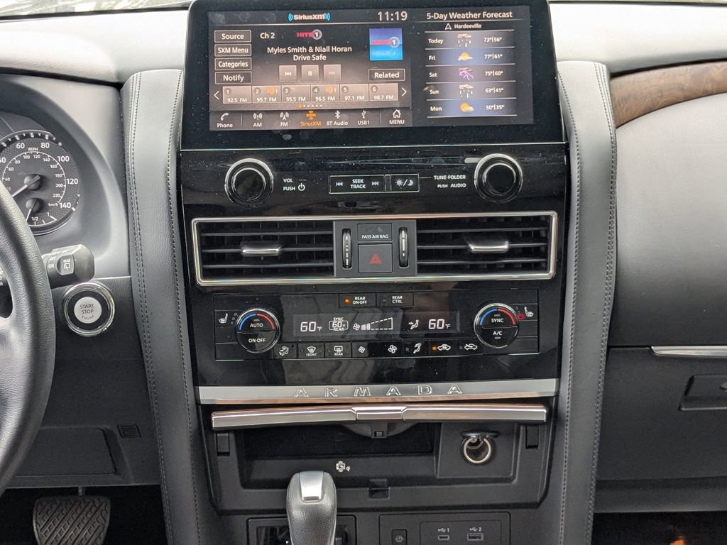 Used 2024 Nissan Armada SL w/ Captain's Chairs Package image 19