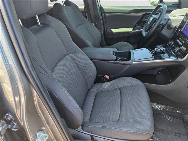 Used 2024 Subaru Solterra AWD/4WD image 21