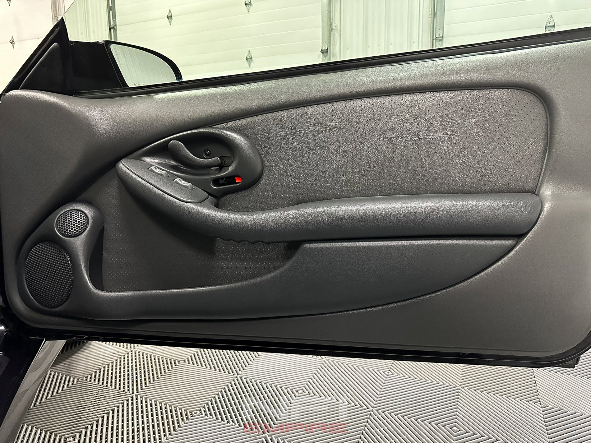 Used 1999 Pontiac Firebird Formula w/ SLP Firehawk Pkg image 36