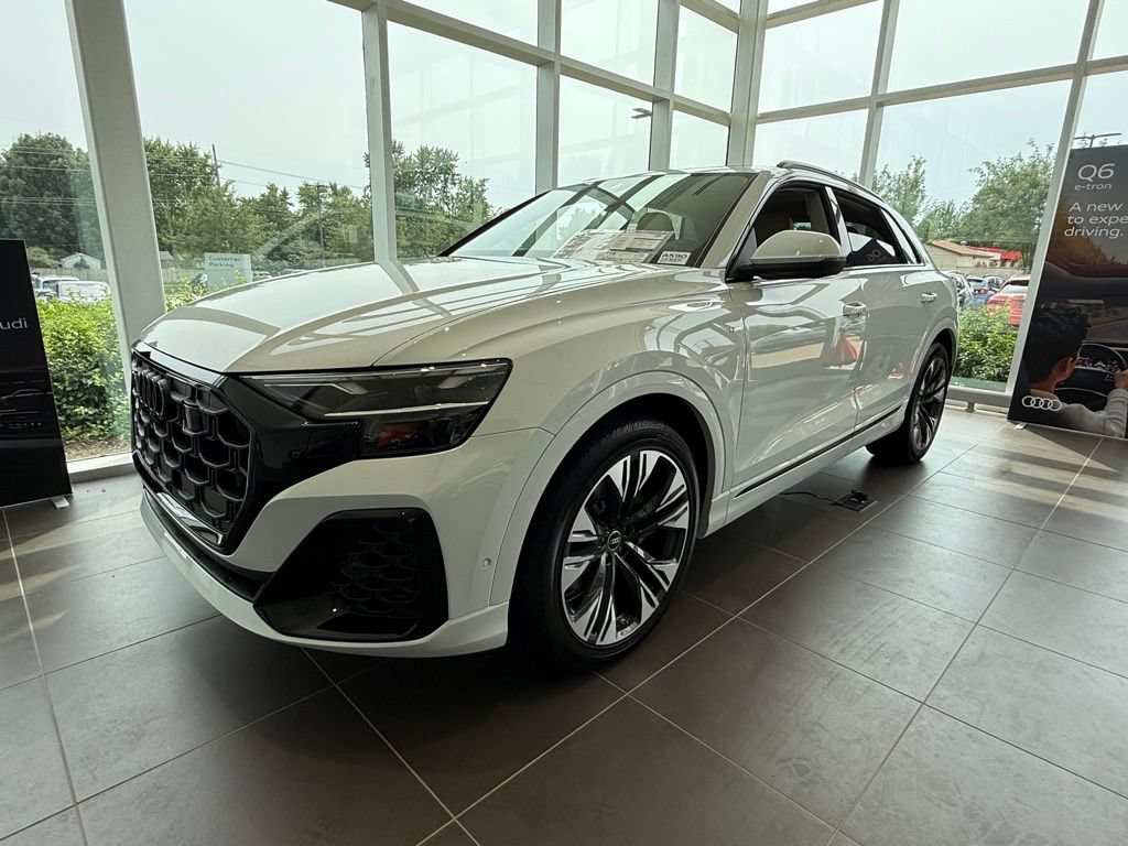 New 2025 Audi Q8 Premium Plus AWD/4WD image 3