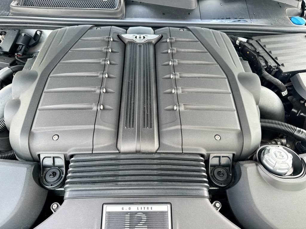 Used 2018 Bentley Bentayga Activity image 34