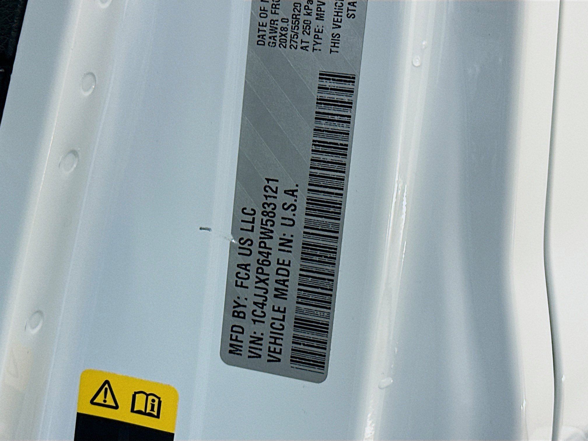 Used 2023 Jeep Wrangler Sahara w/ Cold Weather Group image 12