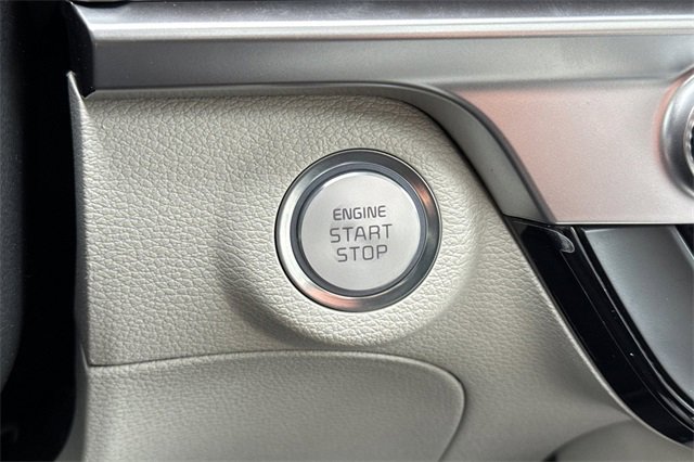 New 2025 Kia Telluride S image 28